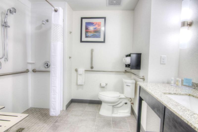 King Room - Hearing Access/Non-Smoking image 2