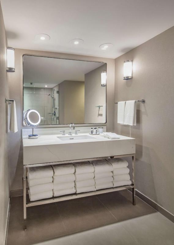 The Marquette Hotel Curio Collection by Hilton - image 30