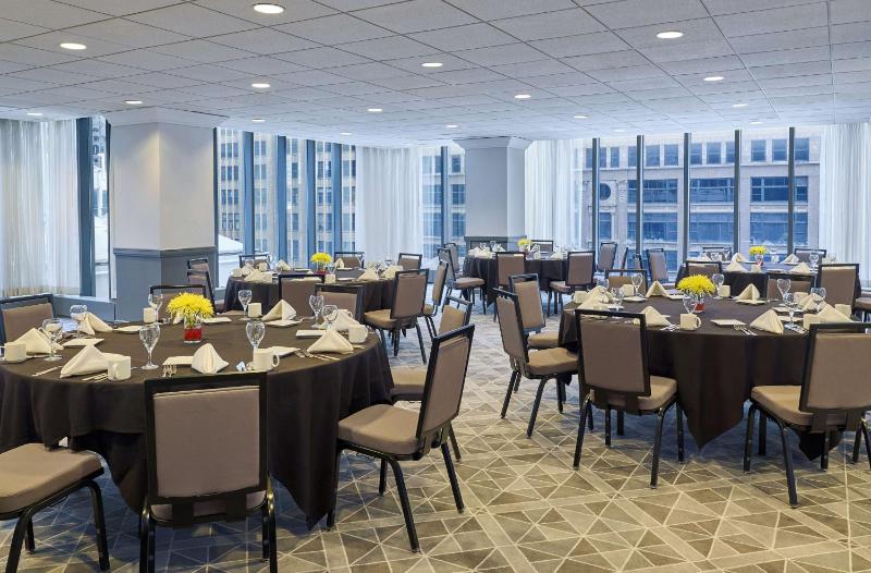 The Marquette Hotel Curio Collection by Hilton - image 3