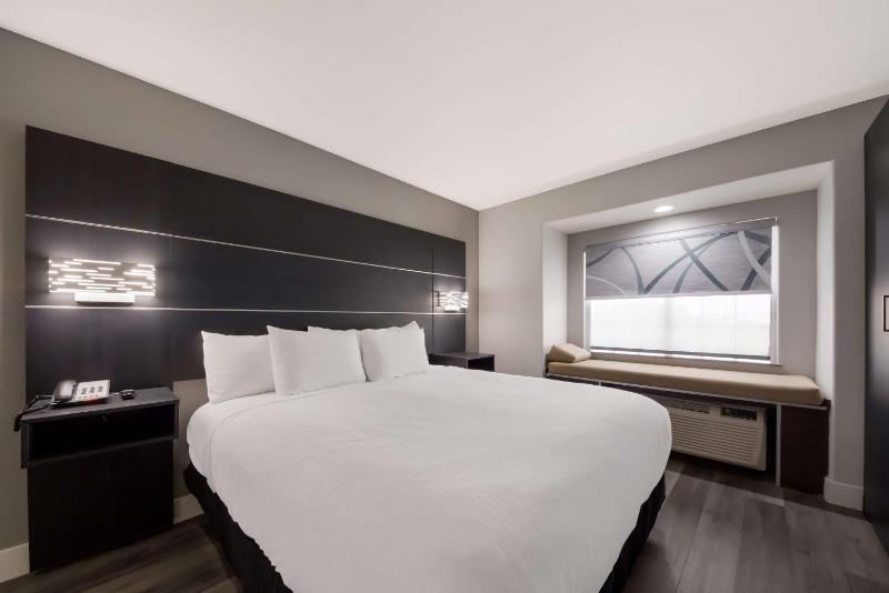 Best Western SeaWorld San Antonio - image 34