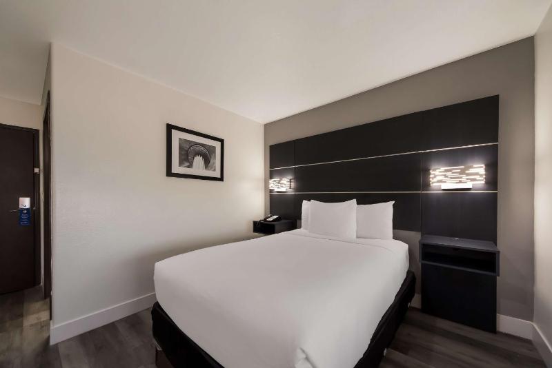 Best Western SeaWorld San Antonio - image 3