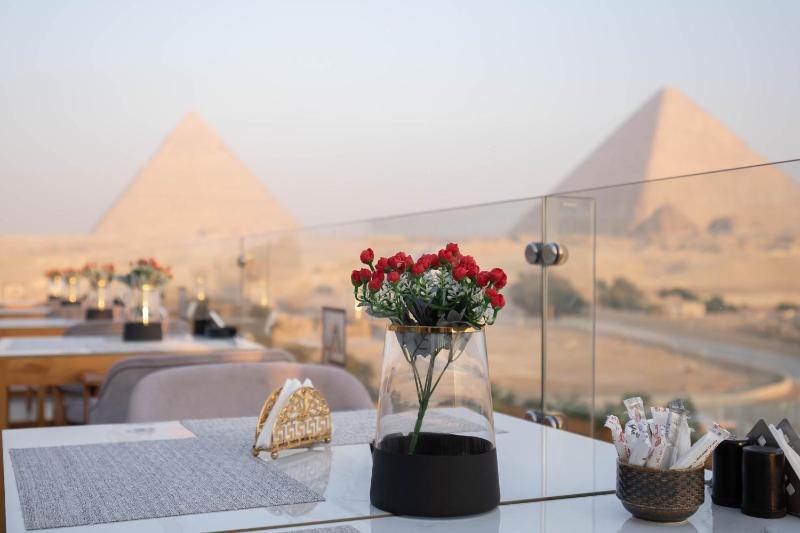 Great Pyramid Inn - image 7