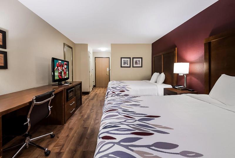 Deluxe Room with Two Queen Beds Non-Smoking image 3
