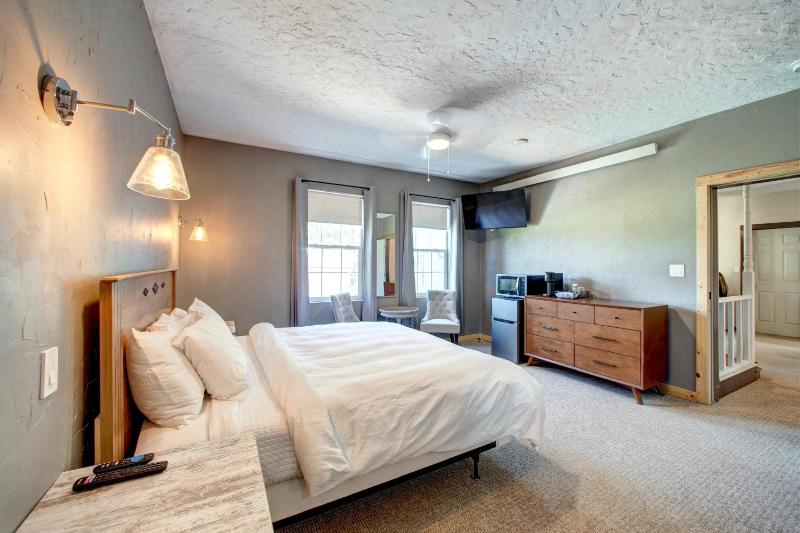 King Suite image 2