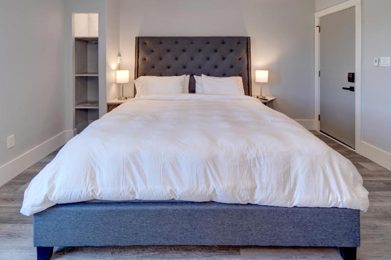 King Suite image 2