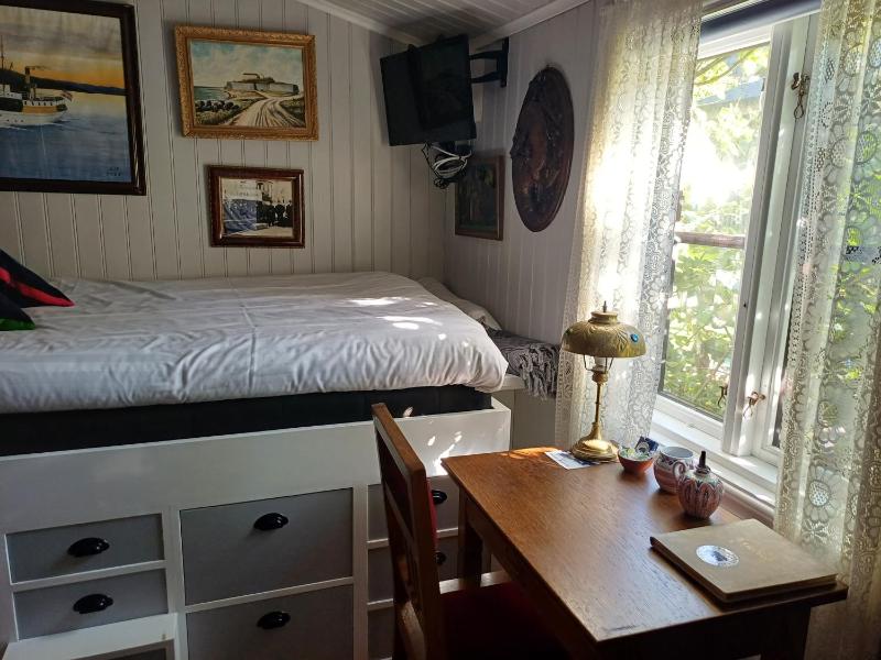 Double Room image 2