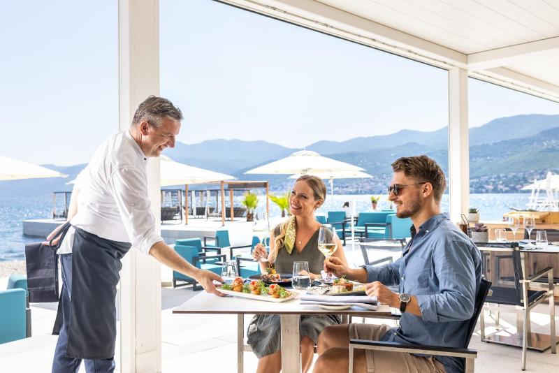 Hilton Rijeka Costabella Beach Resort & Spa - image 27