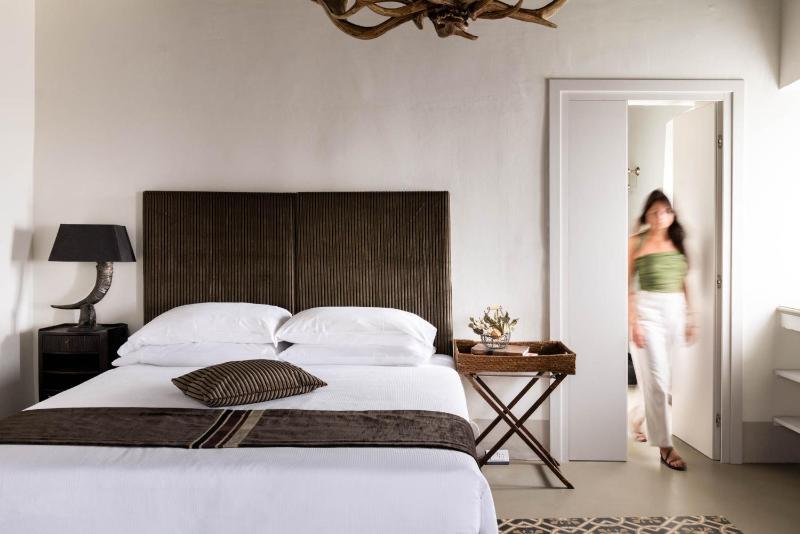 Queen Room image 4