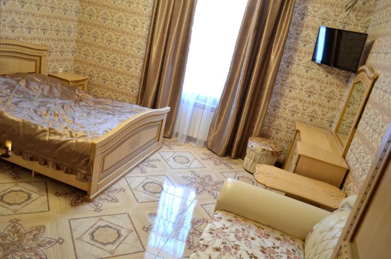 Budget Double Room image 2