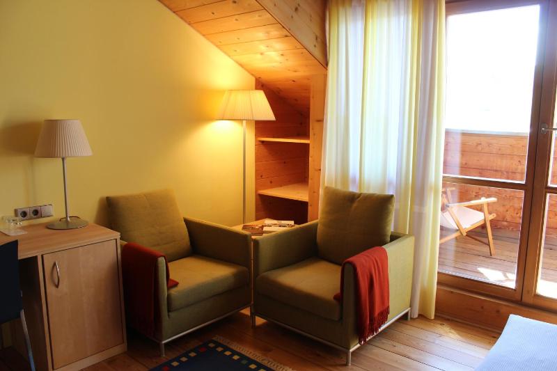 Double or Twin Room image 4
