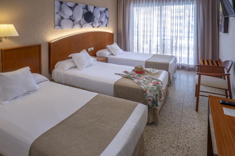 Triple Room image 1