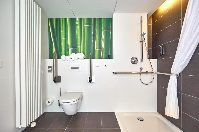 Deluxe Double Room image 2