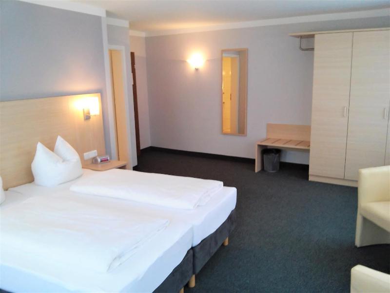 Triple Room image 4