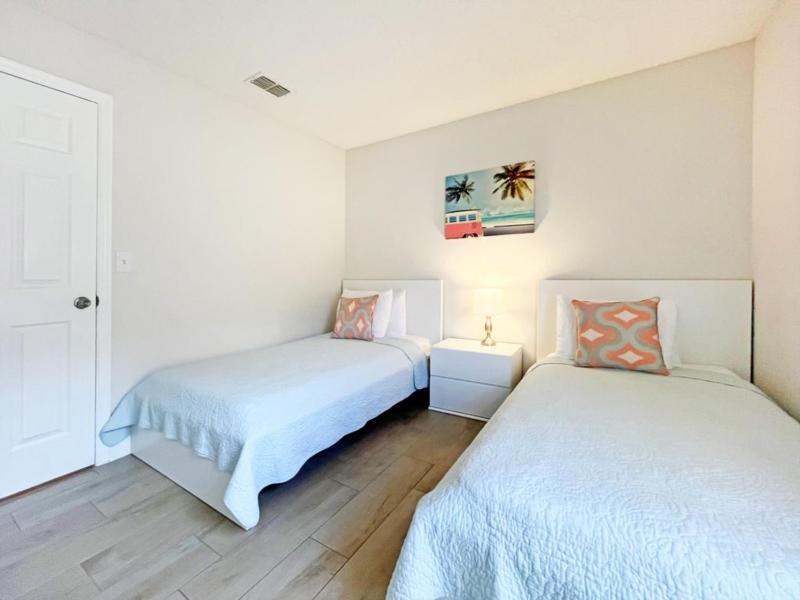 Sunshine Villa villa - image 15