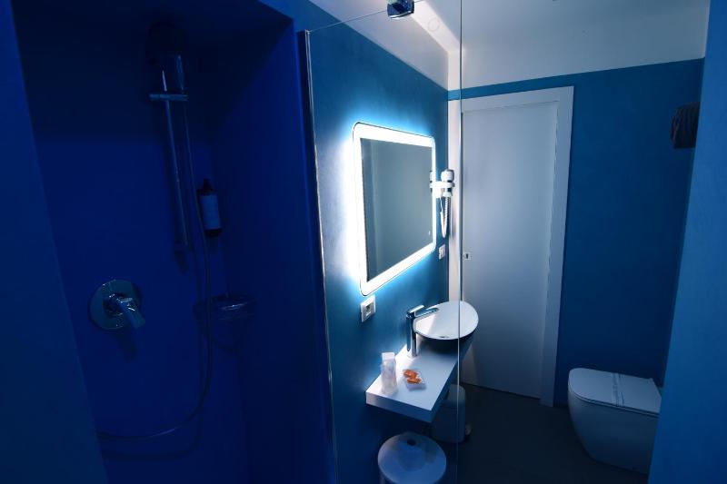 Triple Room image 2