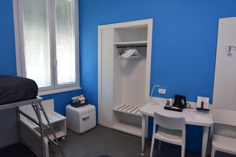 Triple Room image 3