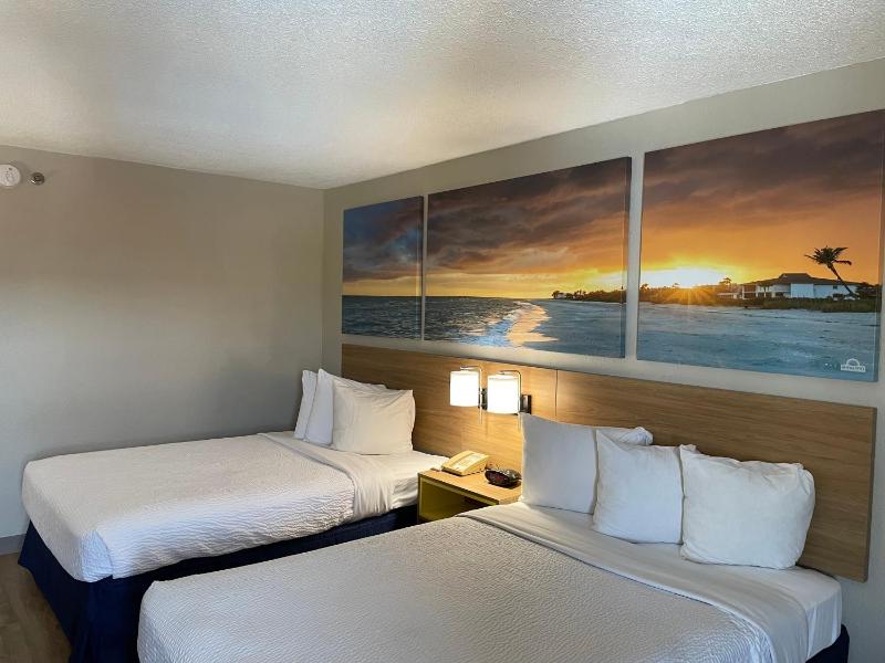 Double Room with Two Double Beds - Non-Smoking image 2