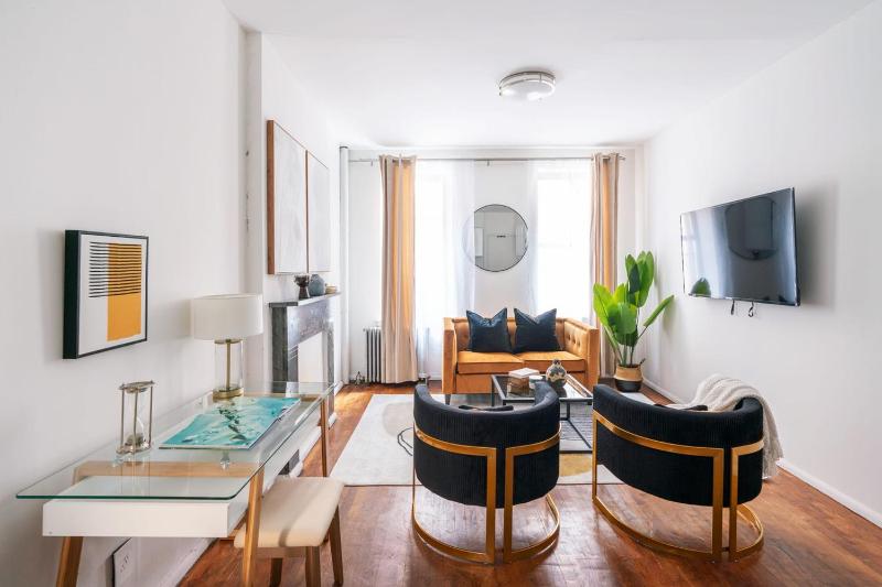 Apartment image 3