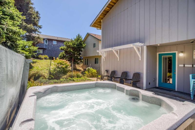 Captains Quarters - image 47