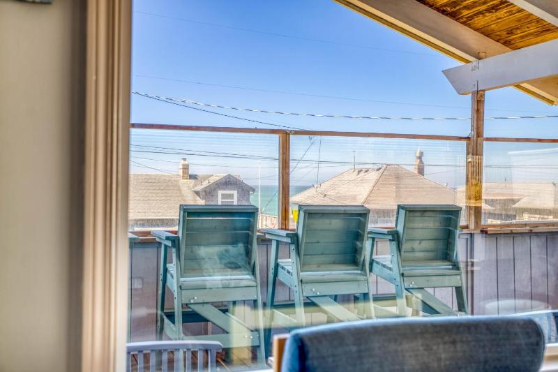Captains Quarters - image 50