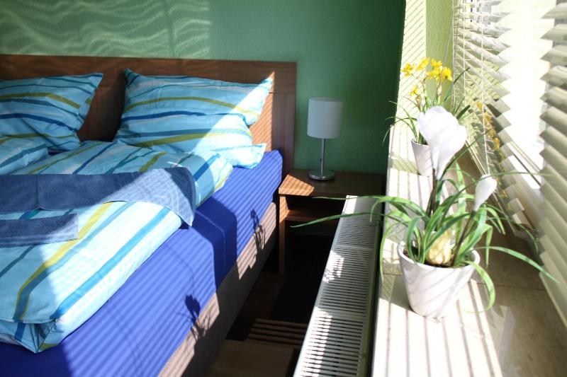 Twin Room image 2