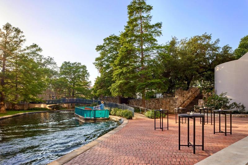 San Antonio Marriott Riverwalk - image 20
