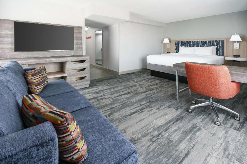 Hampton Inn & Suites Tampa/Ybor City/Downtown - image 13