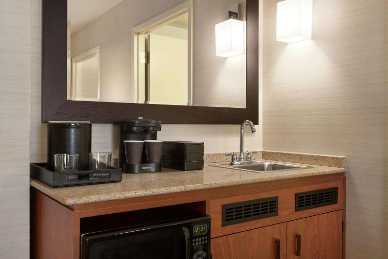 Two-Room King Suite - Non-Smoking image 2
