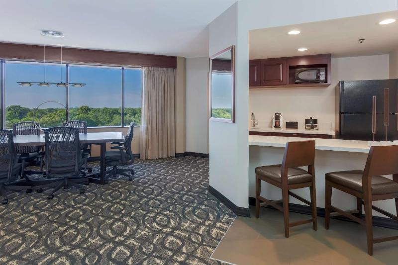 Presidential Two-Bedroom King Suite- Non-Smoking image 3