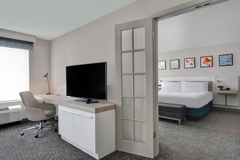 Hilton Garden Inn Jacksonville JTB/Deerwood Park - image 43