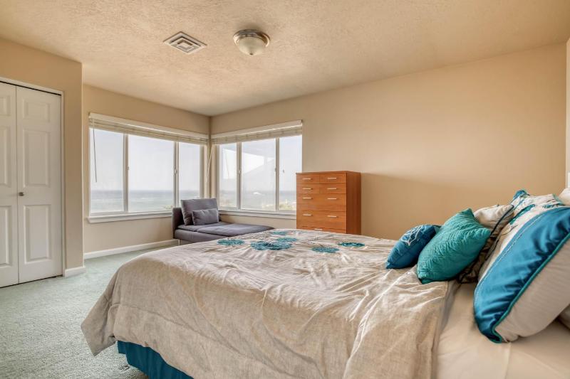 Oceana House - image 35