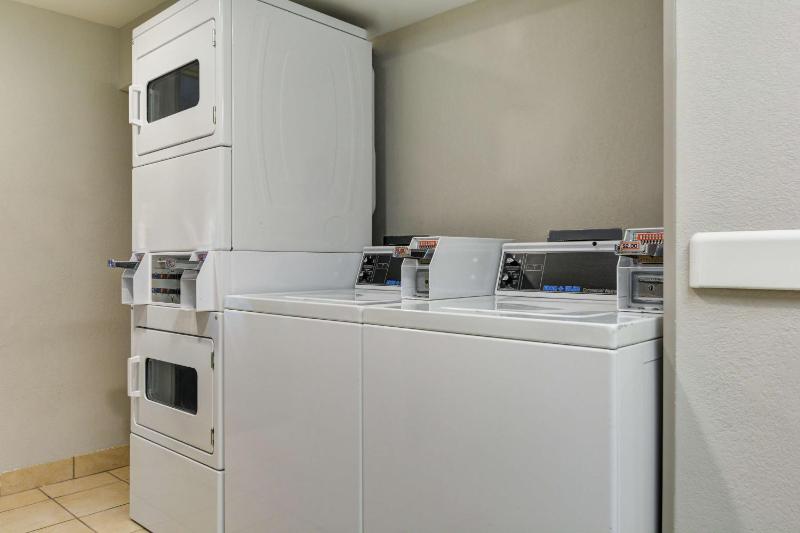 Hilton Garden Inn Jacksonville JTB/Deerwood Park - image 28