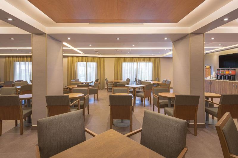 Hampton Inn by Hilton Monterrey/Galerias-Obispado - image 3