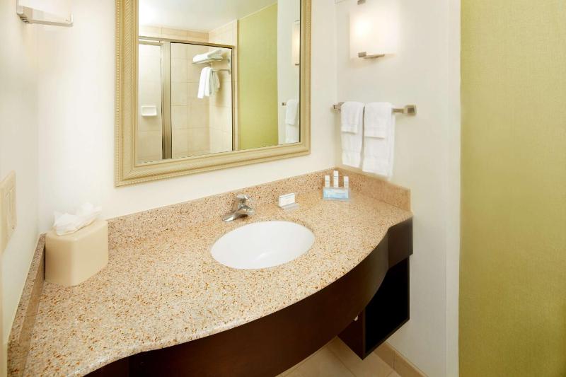 King Room image 3