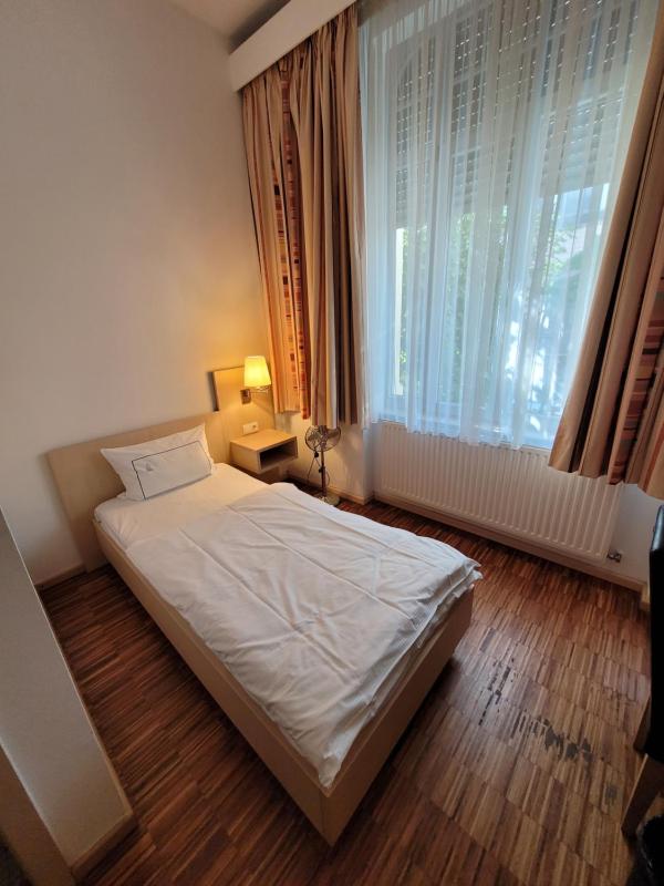 Economy Single Room image 1
