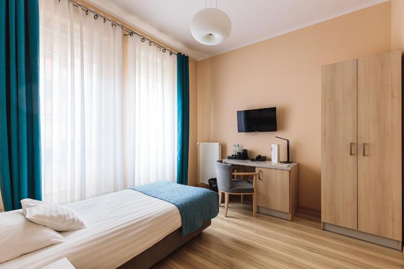 Single Room image 1