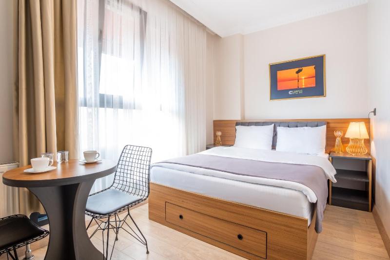 Standard Double or Twin Room image 2