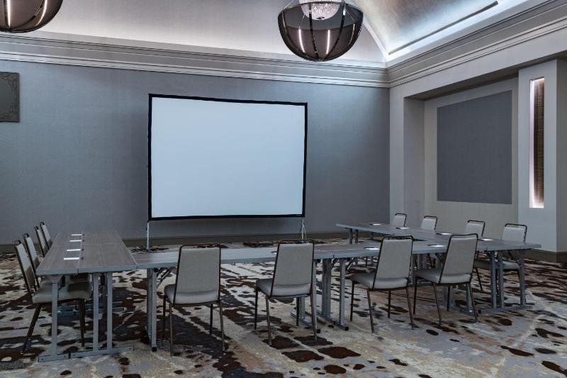 AC Hotel Houston Downtown - image 18