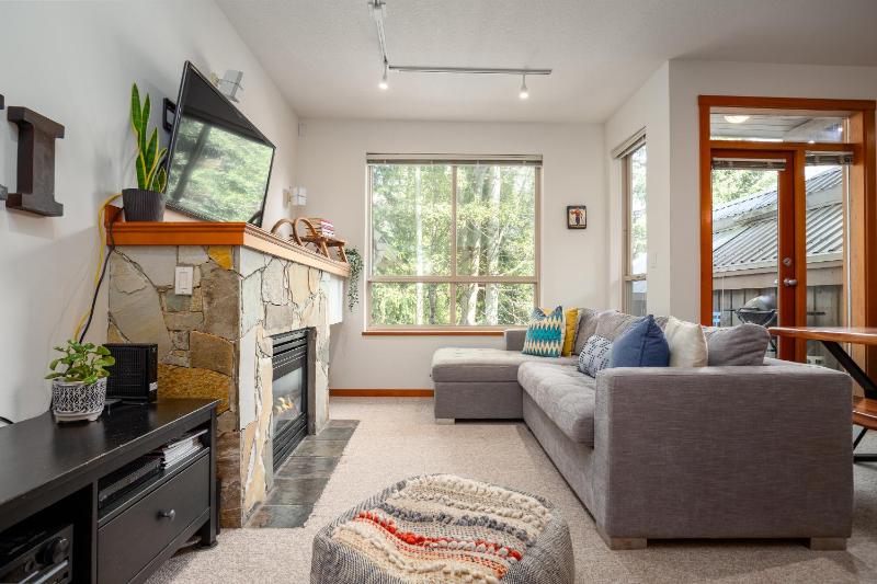 2BR | Symphony | Dog Friendly | Hot Tub | Private Balconies | Village Location | Parking - image 29