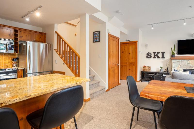 2BR | Symphony | Dog Friendly | Hot Tub | Private Balconies | Village Location | Parking - image 9