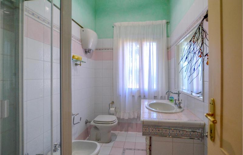 Lovely Home In Cortona With Kitchen - image 3