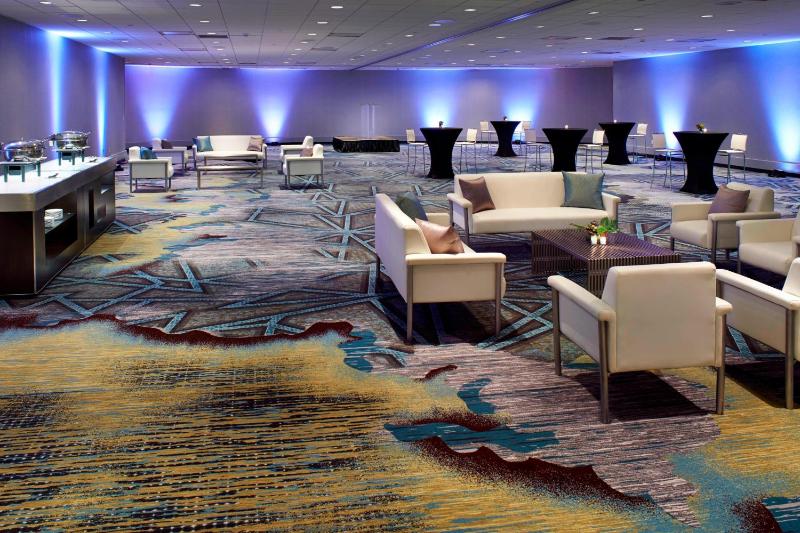 Detroit Marriott At The Renaissance Center - image 40