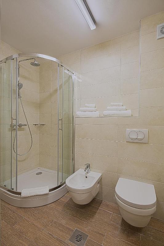 Duplex Two-Bedroom Apartment with Balcony and Sea View image 2