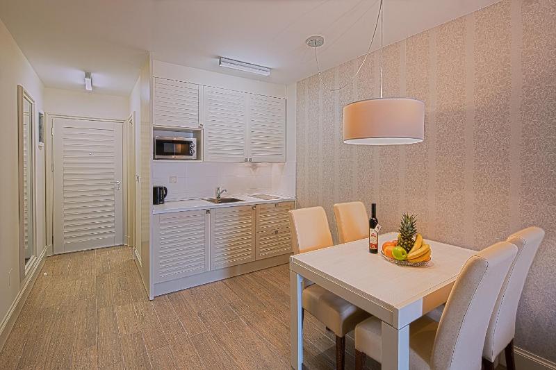 Duplex Two-Bedroom Apartment with Balcony and Sea View image 4