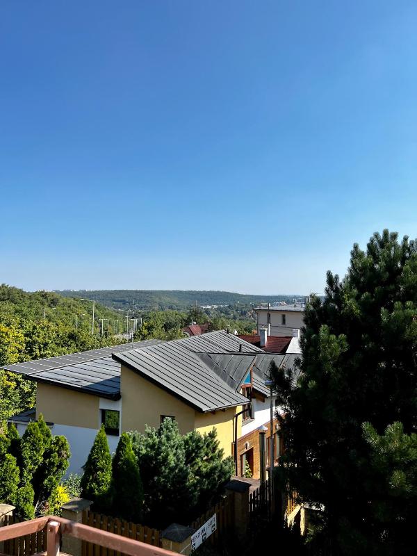 Double Room with Balcony image 4