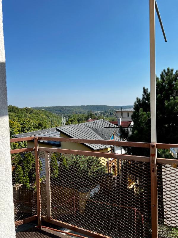 Double Room with Balcony image 2