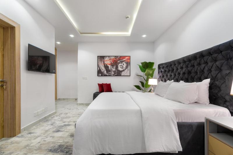 W16 Waterfront Apartment Lekki Phase 1 - image 6