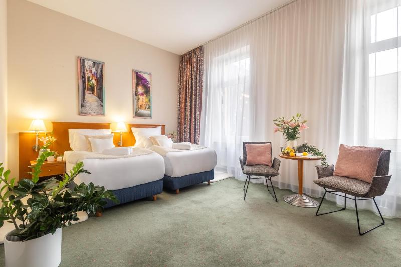 Hotel Sofia by The Railway Station Wroclaw - image 18