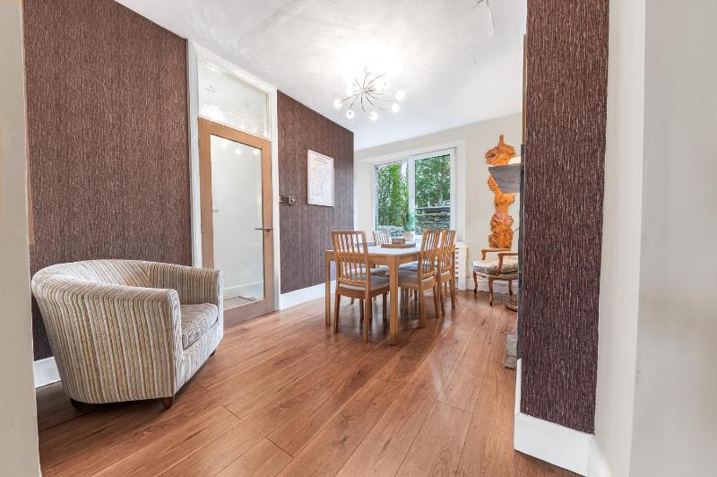 Sunny Brae dog friendly Windermere Cottage - image 10
