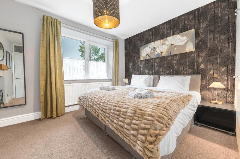 Sunny Brae dog friendly Windermere Cottage - image 9